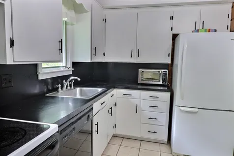 30 Deckmans Road Danbury NH 03230