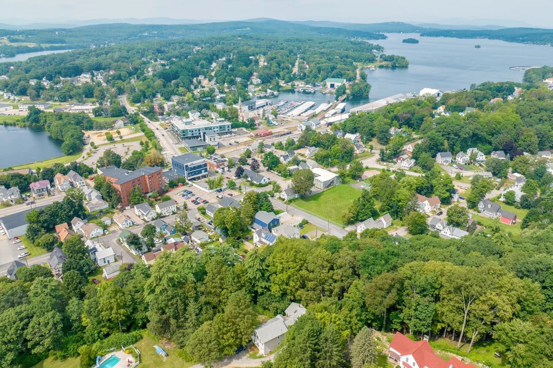 12 Hill Street Laconia NH 03246