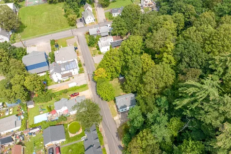 12 Hill Street Laconia NH 03246