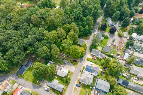 12 Hill Street Laconia NH 03246