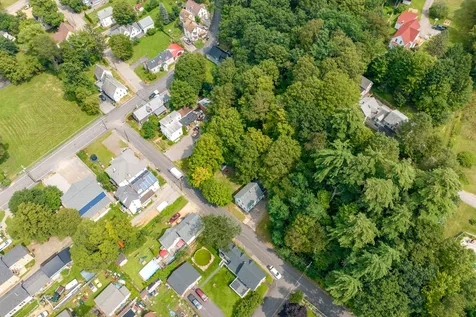 12 Hill Street Laconia NH 03246