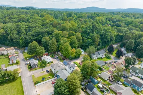 12 Hill Street Laconia NH 03246