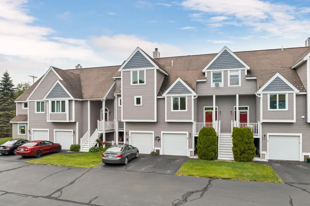 36 Reddington Landing Hampton NH 03842