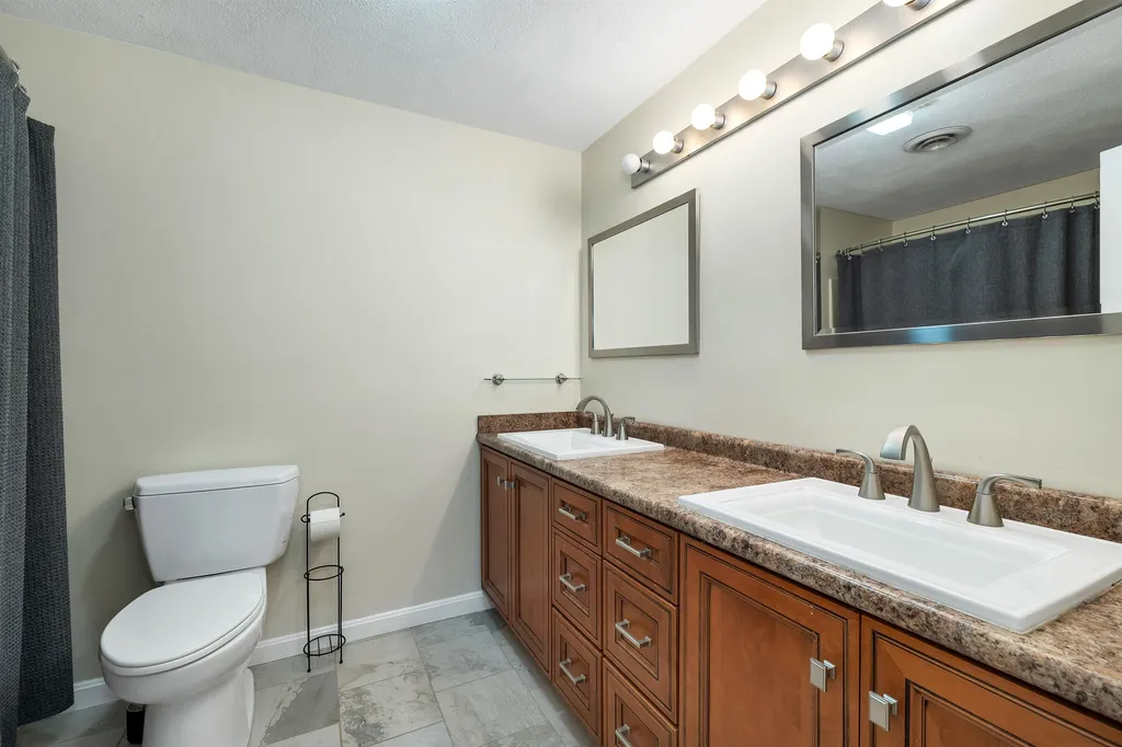 36 Reddington Landing Hampton NH 03842
