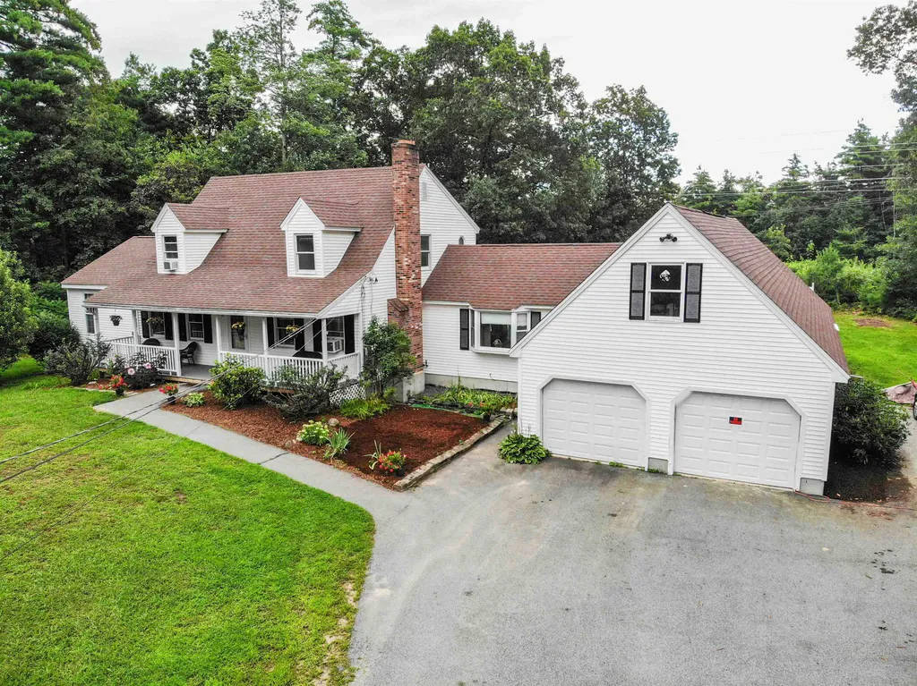 10 Rider Lane Derry NH 03038