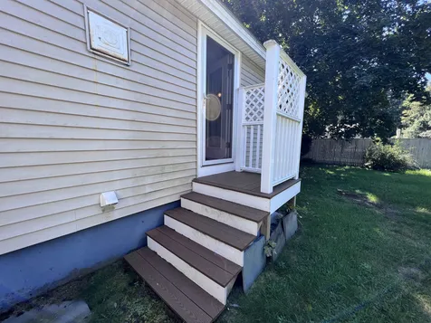 120 Newgate Circle Manchester NH 03102