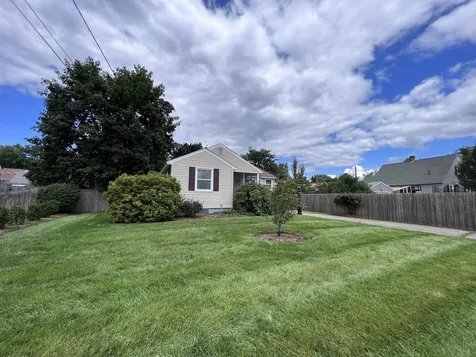 120 Newgate Circle Manchester NH 03102