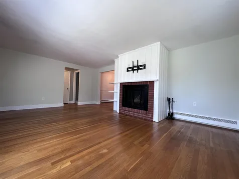 120 Newgate Circle Manchester NH 03102