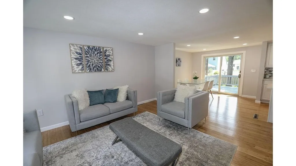 10 Wellesley Road Nashua NH 03062