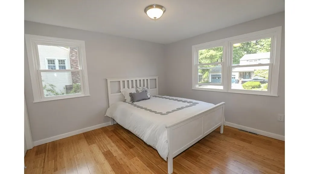 10 Wellesley Road Nashua NH 03062