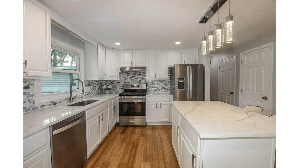 10 Wellesley Road Nashua NH 03062