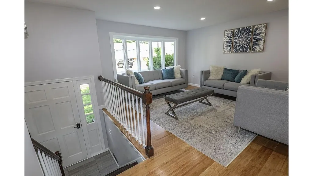 10 Wellesley Road Nashua NH 03062