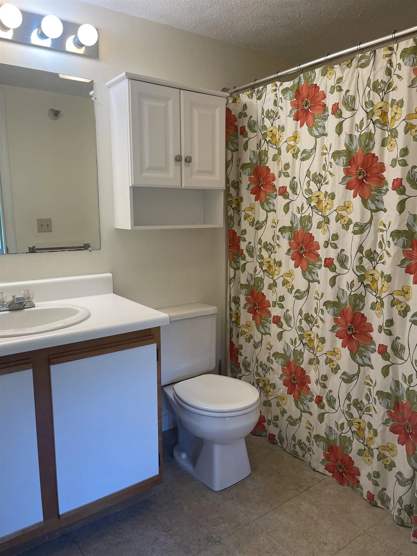 16 Hemlock Ridge Hartford VT 05001