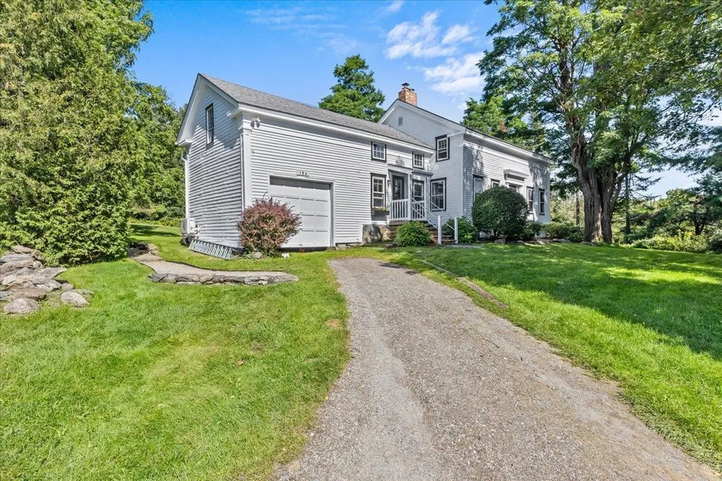 154 Skunk Hollow Jericho VT 05465
