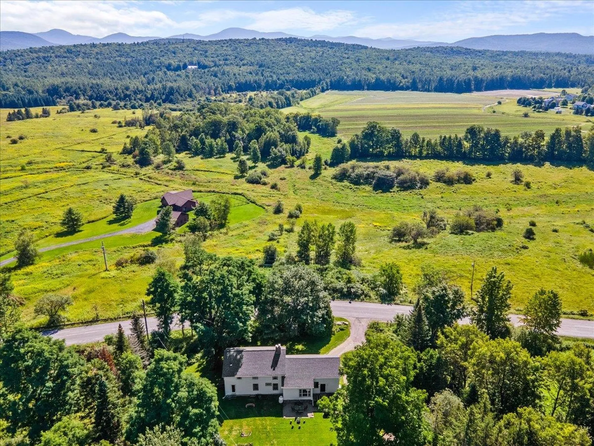154 Skunk Hollow Jericho VT 05465