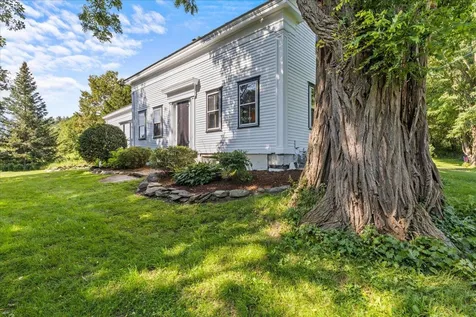 154 Skunk Hollow Jericho VT 05465