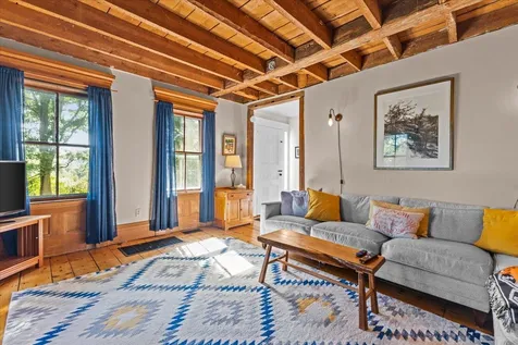154 Skunk Hollow Jericho VT 05465