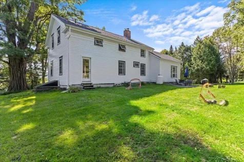 154 Skunk Hollow Jericho VT 05465