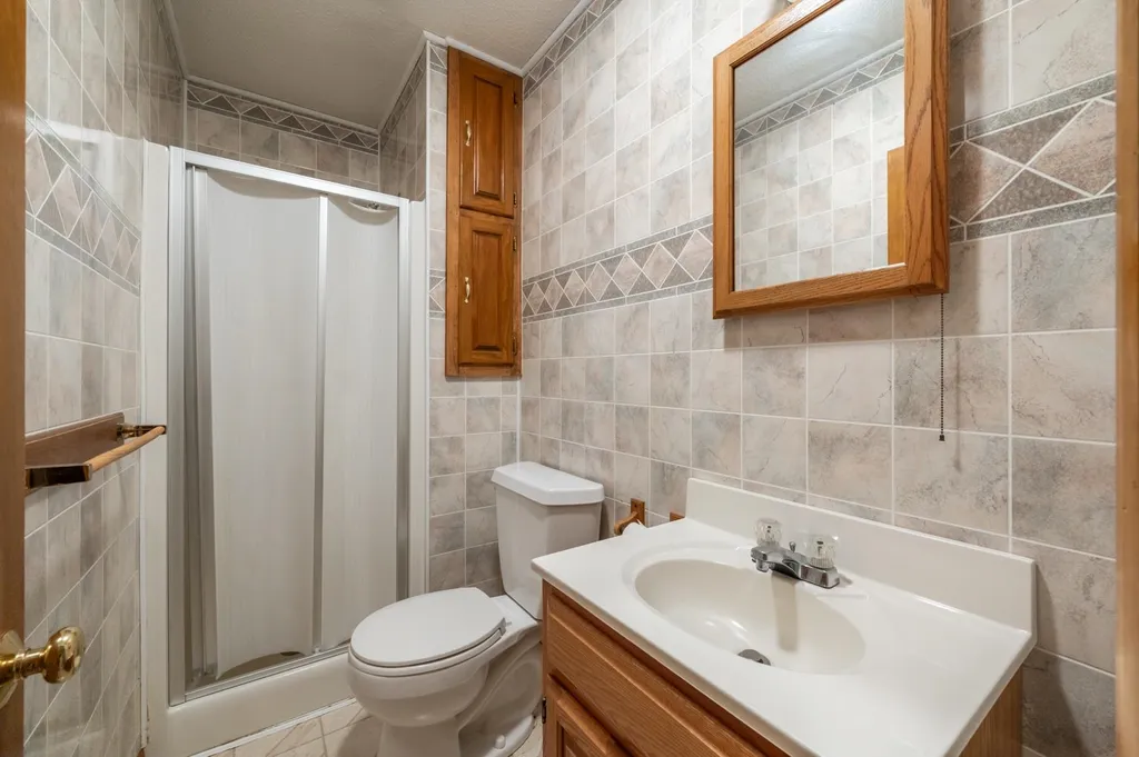 4 Sandy Lane Newport NH 03773