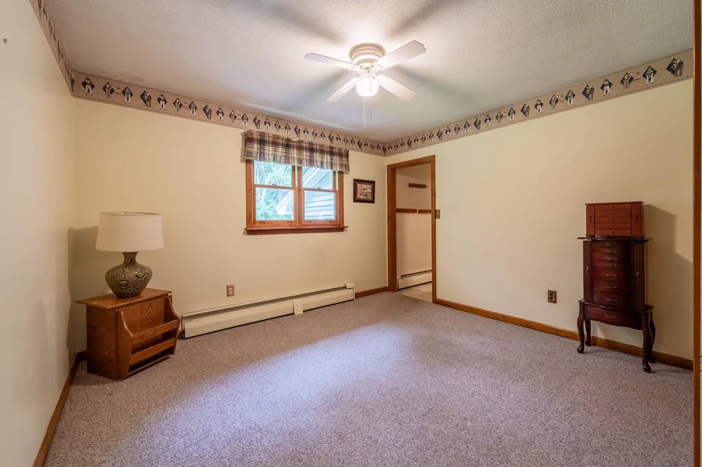 4 Sandy Lane Newport NH 03773