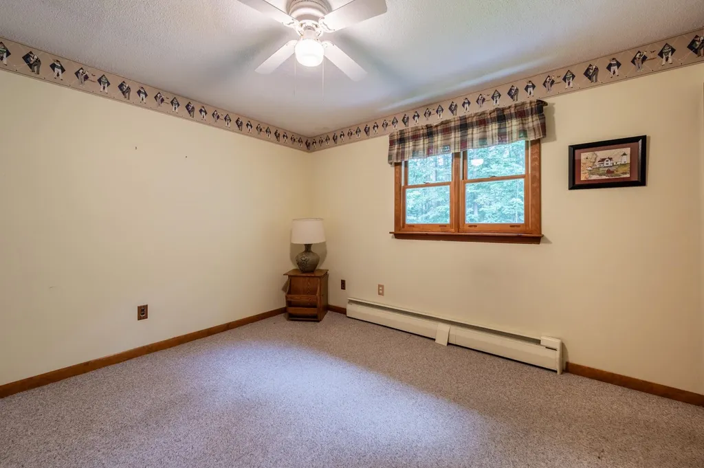 4 Sandy Lane Newport NH 03773