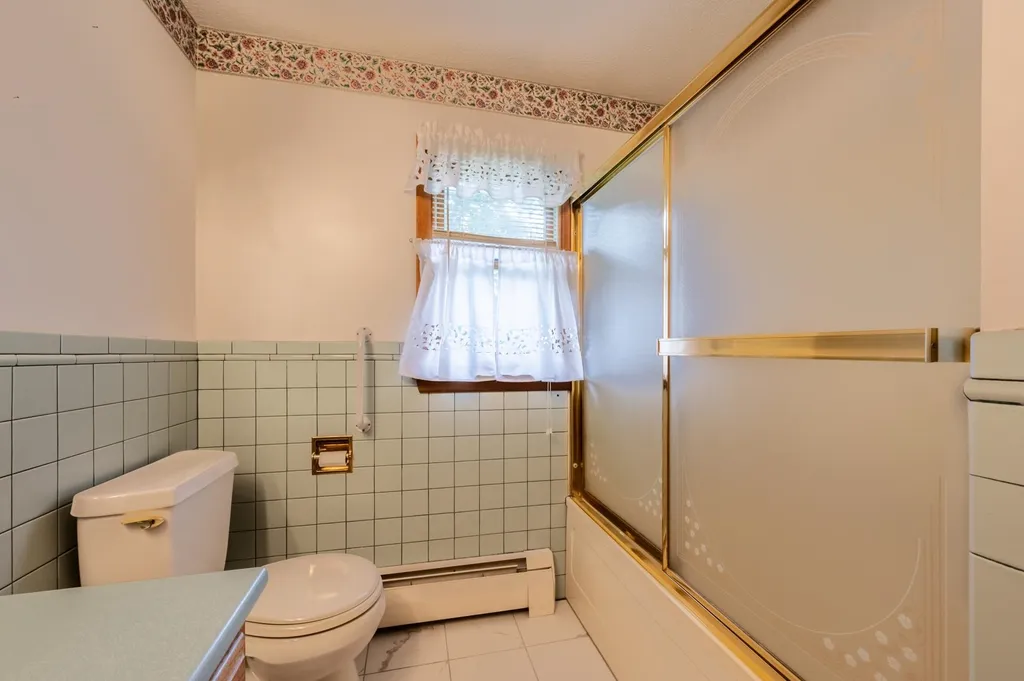 4 Sandy Lane Newport NH 03773