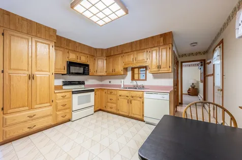 4 Sandy Lane Newport NH 03773