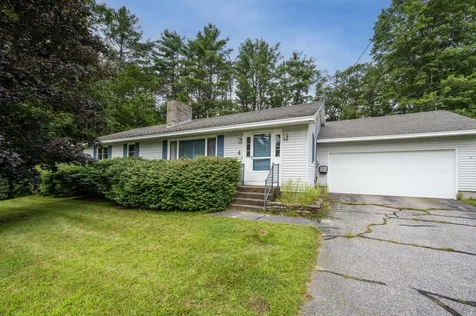 4 Sandy Lane Newport NH 03773