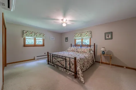 4 Sandy Lane Newport NH 03773