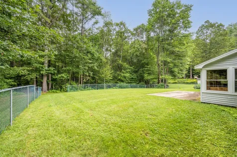 4 Sandy Lane Newport NH 03773