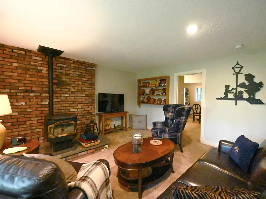 170 Sugar Hill Lane Hartford VT 05059