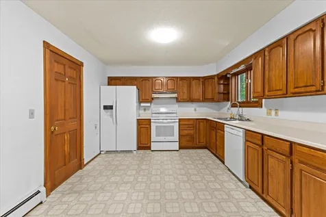 84 Leclair Drive Colchester VT 05446