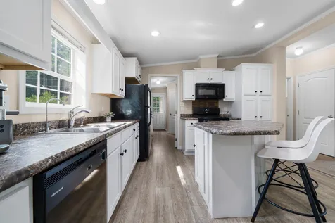 19 Stark Road Derry NH 03038