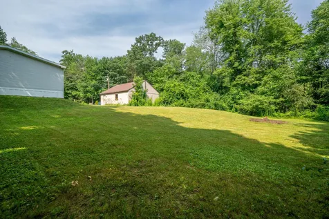 19 Stark Road Derry NH 03038
