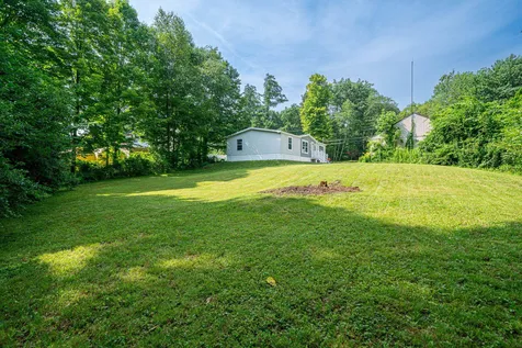 19 Stark Road Derry NH 03038