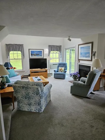 77 Freedom Lane Laconia NH 03246