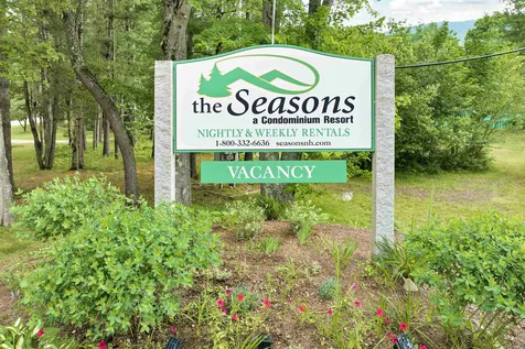 17 Seasons At Attitash Road Bartlett NH 03812