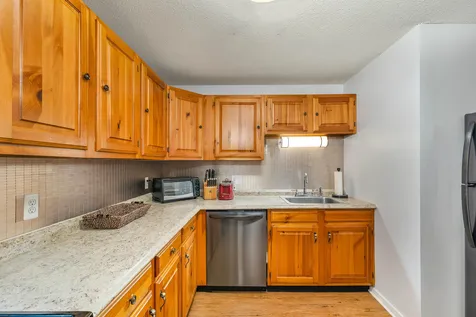 17 Seasons At Attitash Road Bartlett NH 03812