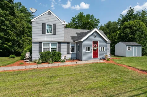 27 Milford Street Brookline NH 03033