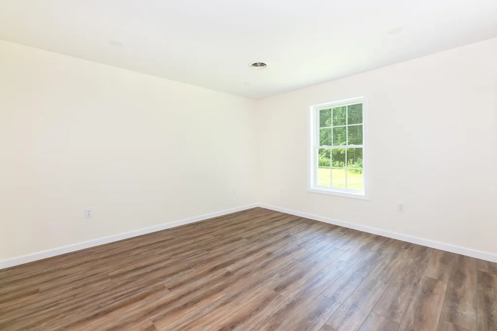 37 Overland Street Laconia NH 03246