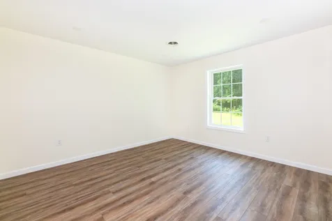 37 Overland Street Laconia NH 03246