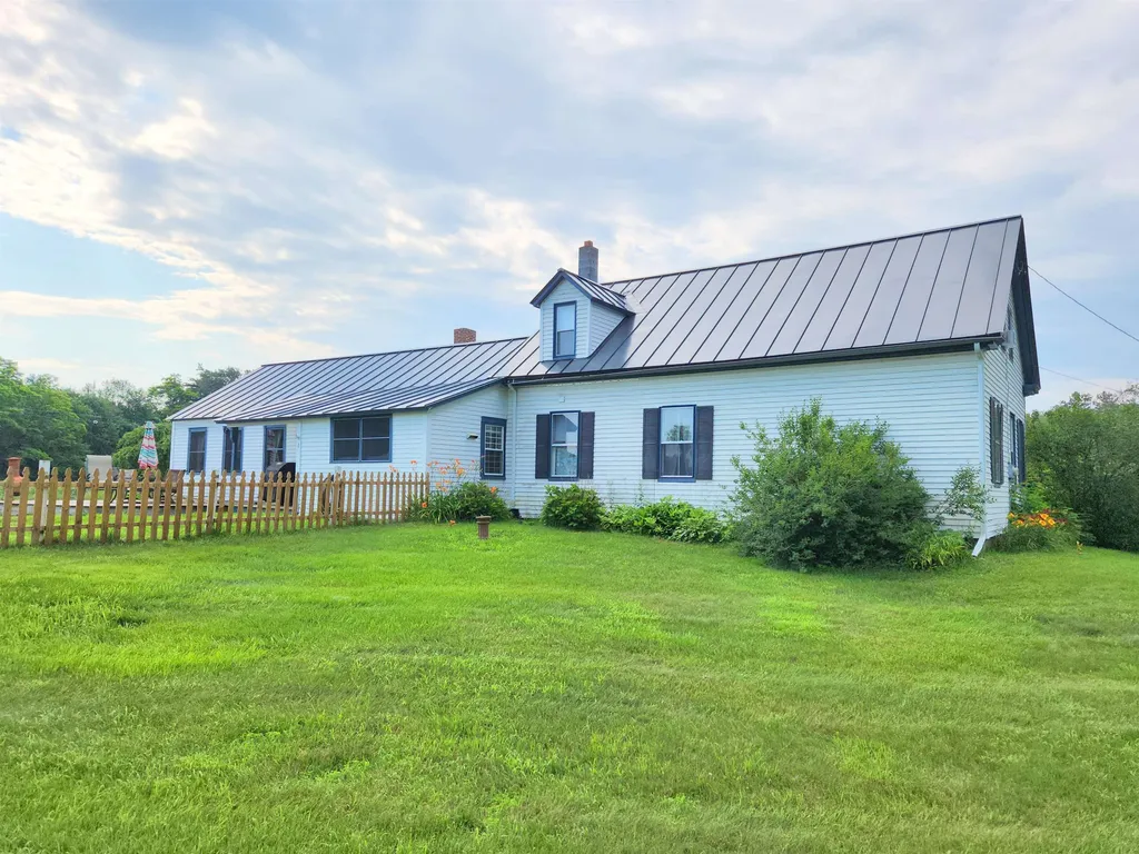 6 River Road Piermont NH 03779