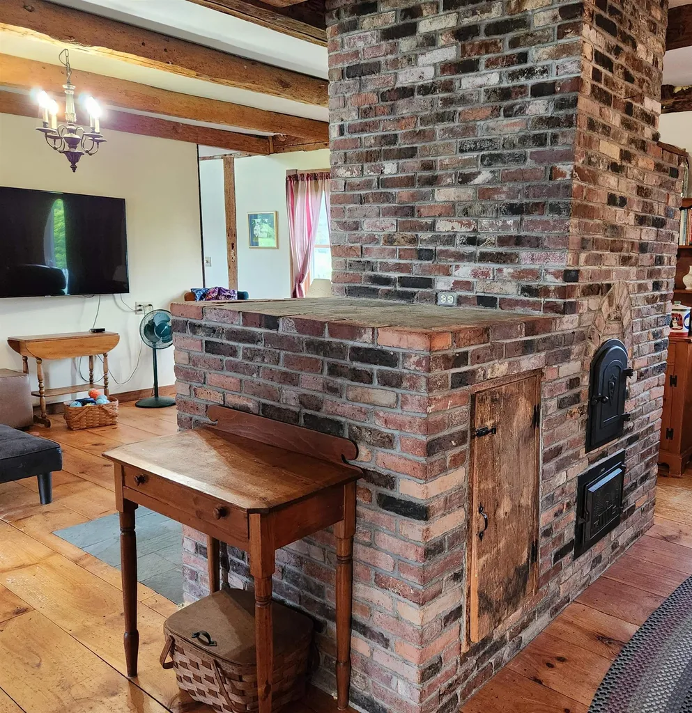 6 River Road Piermont NH 03779