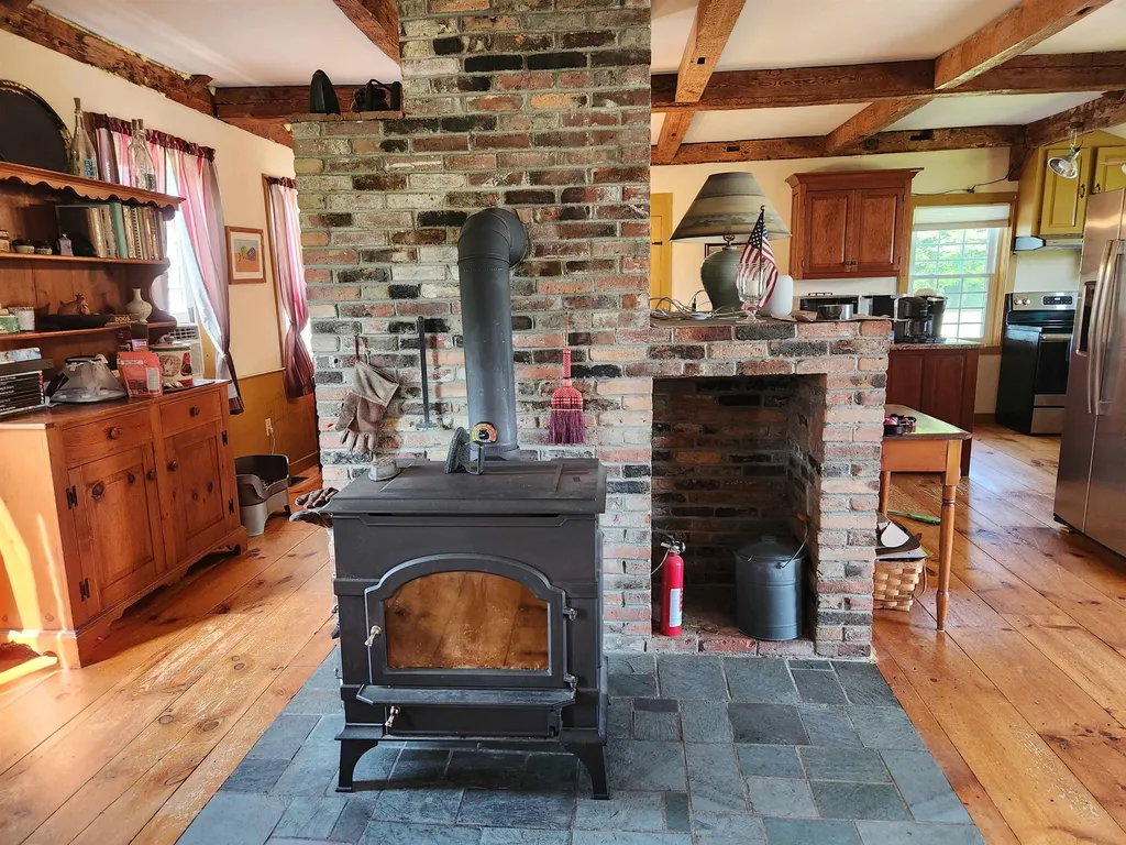 6 River Road Piermont NH 03779