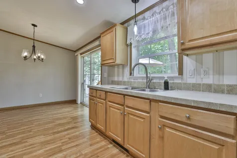 180 Lowell Road Salem NH 03079