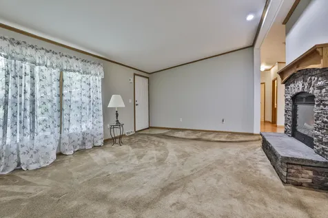 180 Lowell Road Salem NH 03079