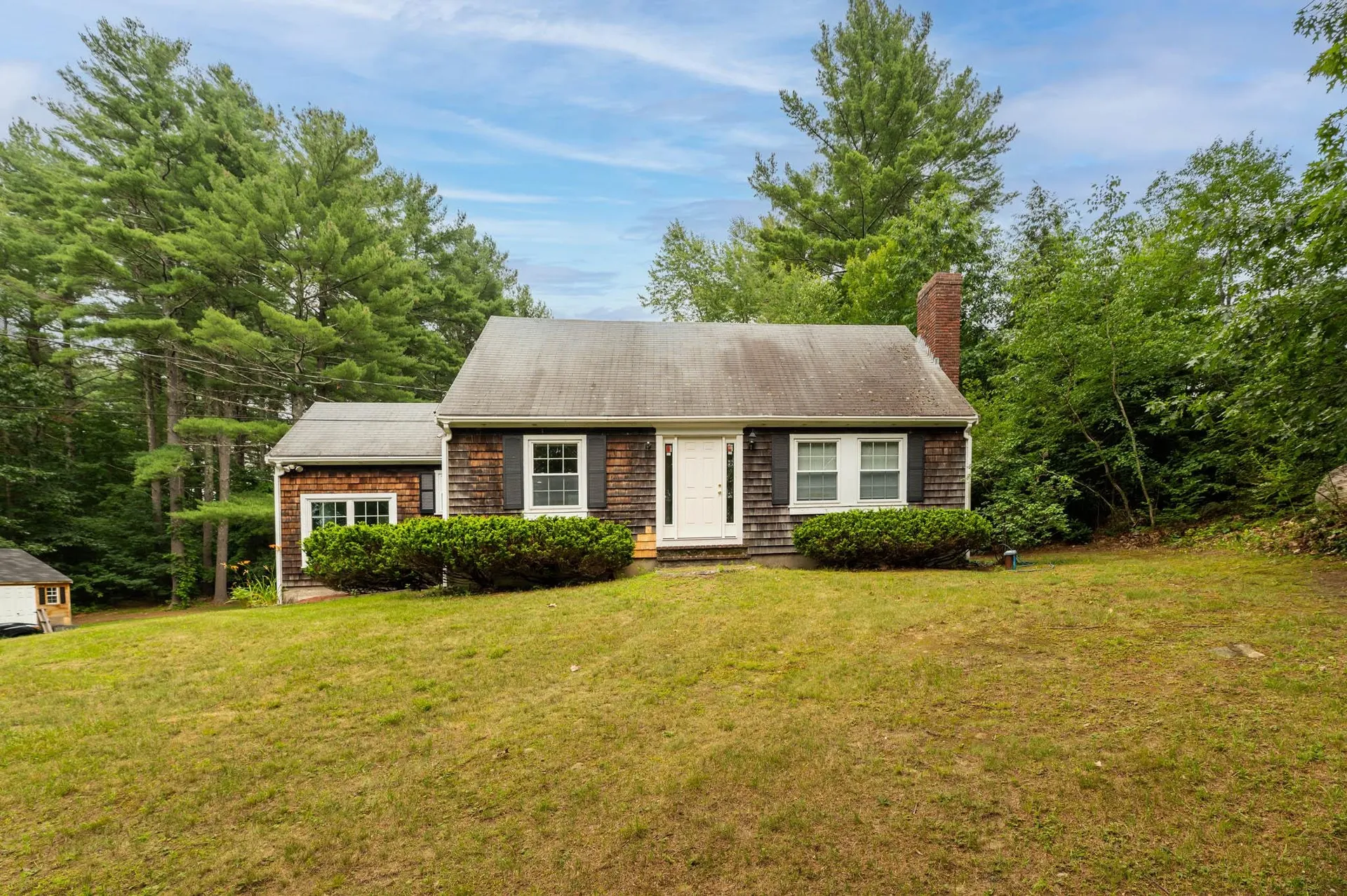 9 Livingston Road Pelham NH 03076