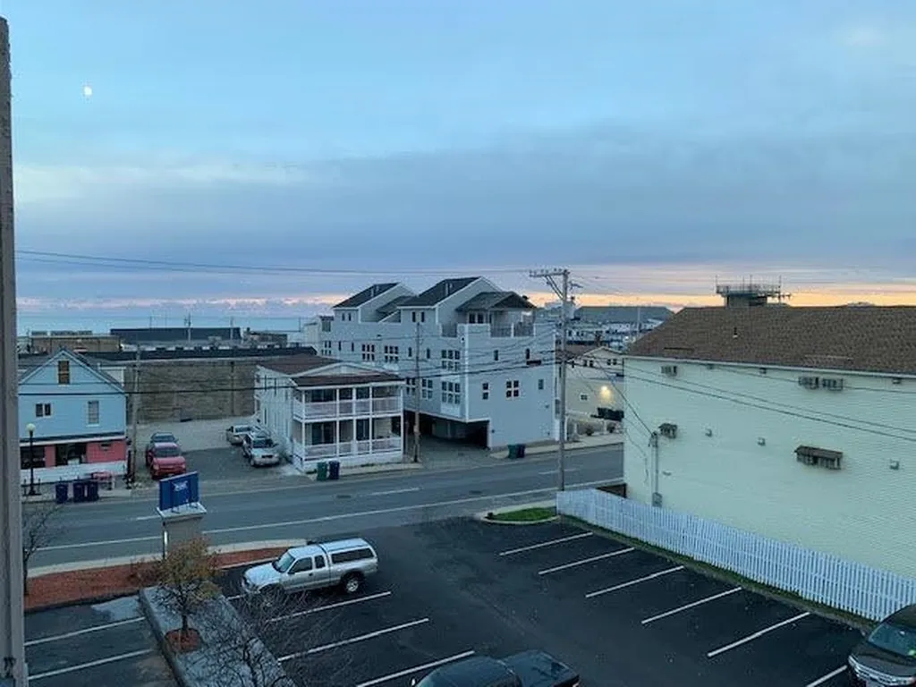 32 Ashworth Avenue Hampton NH 03842