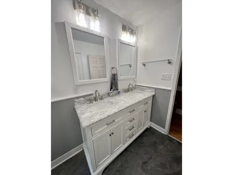 131 Walker Hill Road Williston VT 05495-2043
