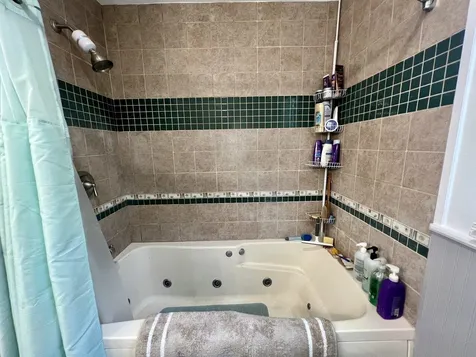 131 Walker Hill Road Williston VT 05495-2043
